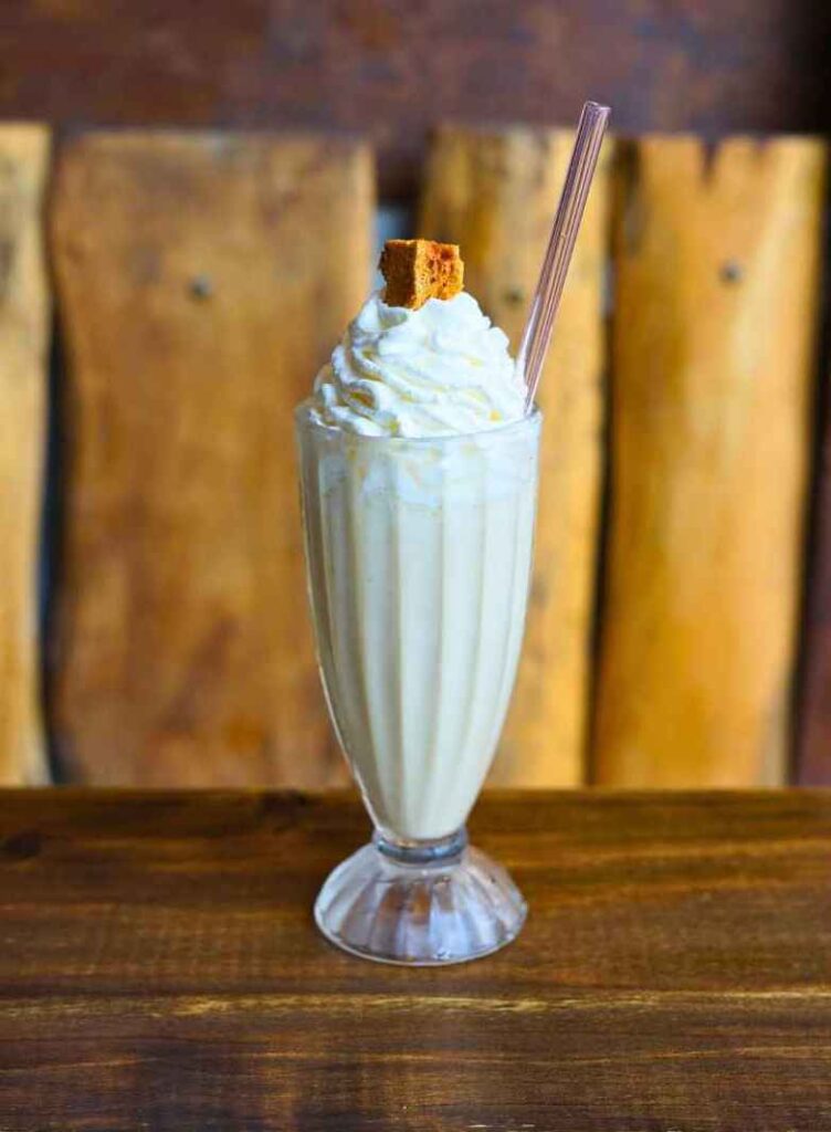 Experience pure sweetness with our signature Honeycomb Milkshake at Bikini Bottom Da Nang. Made with love, it features a creamy milkshake base infused with homemade honeycomb, creating a delightful and unique flavor that's simply irresistible!